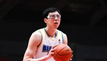 开云-北京66-81浙江遭4坏消息！内线被虐，外援配置辣眼，球队无活力！